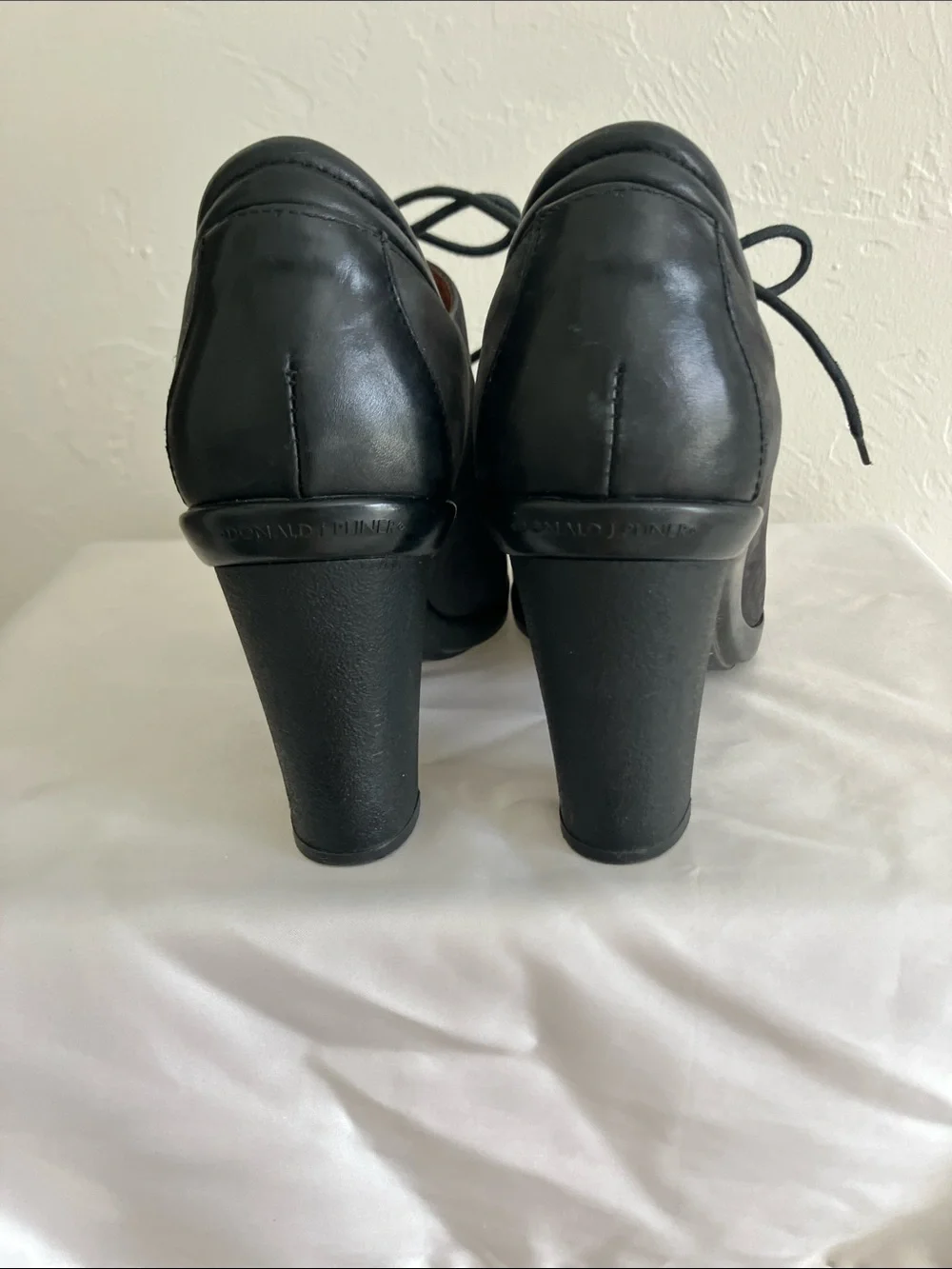 Donald J. Pliner Black Suede Sport Travel Lace-Up Block Heel Oxfords